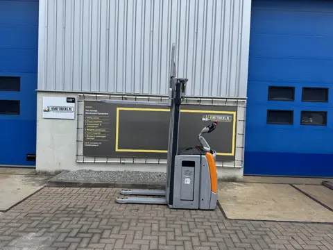 VS-22358 Elektrische triplex stapelaar Still 5.016mm freelift