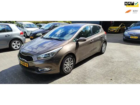 Kia Cee'd 1.6 GDI BusinessLine bj 2015 airco/navi
