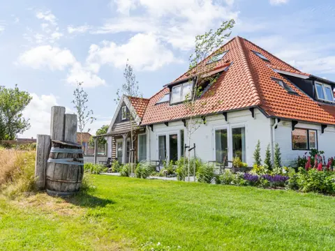 Luxe farm suite in authentieke stolpboerderij