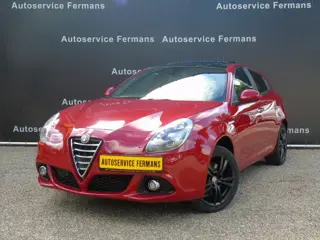 ALFA ROMEO GIULIETTA 1.4 Turbo Multiair170PK - 2015 - 119DKM - Panodak - Airco 