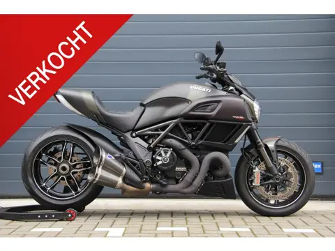 Ducati Diavel Carbon Phantom | Termignoni uitlaatsysteem | Navi | Absolute nieuwstaat