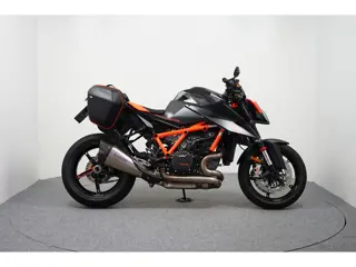 KTM 1290 SUPER DUKE R (bj 2021)