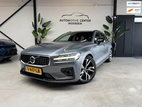 Volvo V60 2.0 T4 R-Design CAMERA LEDER LED