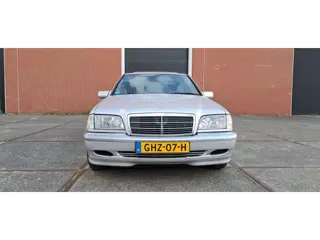 Mercedes-Benz C-klasse 180 Elegance