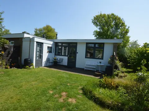 Geschakelde mooi gelegen vakantiewoning nabij De Koog en Den Burg