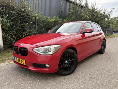 BMW 1-serie 116i Business / NAVI / CRUISE / AIRCO