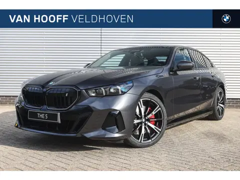 BMW i5 eDrive40 M Sport / Panoramadak / Bowers & Wilkins / Stoelventilatie / Adaptieve LED / Comfort