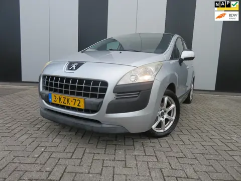 Peugeot 3008 1.6 VTi Access