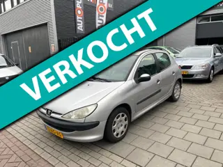 Peugeot 206 1.4 X-Design Schuifdak Trekhaak NAP APK