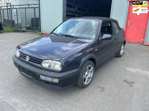 Volkswagen Golf 2.0 avantage