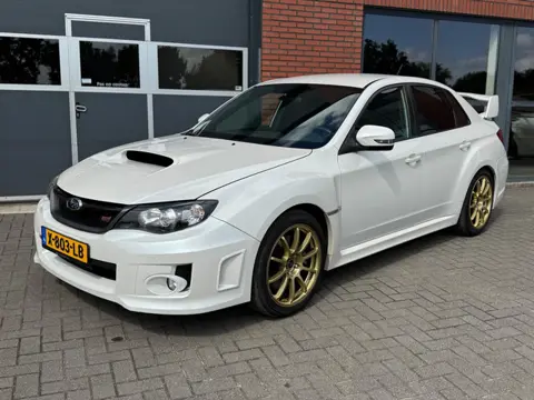 Subaru WRX STI 2.5 T impreza Sport invidia
