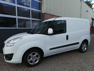Opel Combo 1.6 CDTi 105pk L1H1 Sport Airco,Cruise,Pdc,Stoelverw,Trekhaak NAP