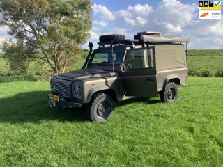 Land Rover Defender 2.4 TD 110" S