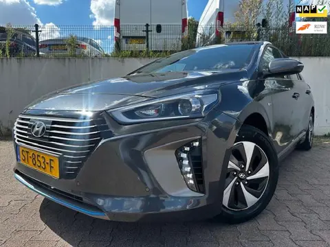 Hyundai IONIQ 1.6 GDi Comfort HYBRID/CARPLAY/NAVI/CRUISE/PDC/AUTOMAAT/CAMERA/LED/NL AUTO/NAP/