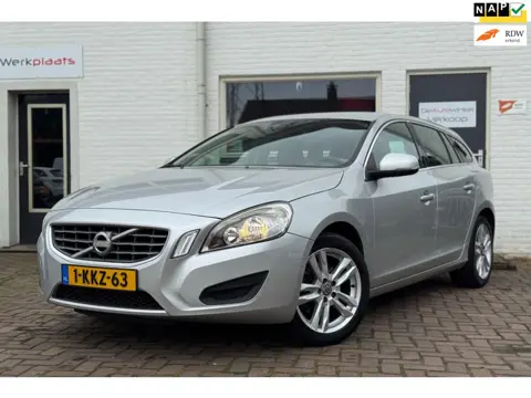 Volvo V60 1.6 T3 Trekhaak AUTOMAAT