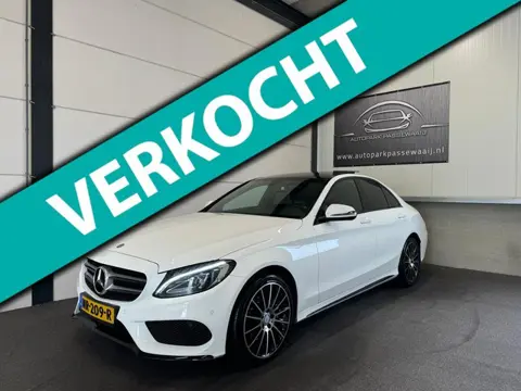 Mercedes-Benz C-klasse 200 AMG CDI Pano, Cruise, Stoelverwarming, LED, Sfeerverlichting, Lederen, Ni