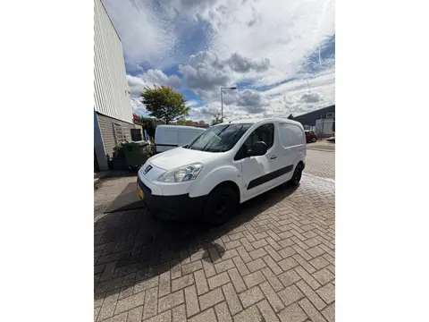 Peugeot Partner 120 1.6 HDI L1 XT '' MOTOR DEFECT "