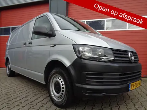 Volkswagen Transporter 2.0 TDI L2H1 Comfortline 102PK Airco Trekhaak 1E-Eigenaar NL-Auto