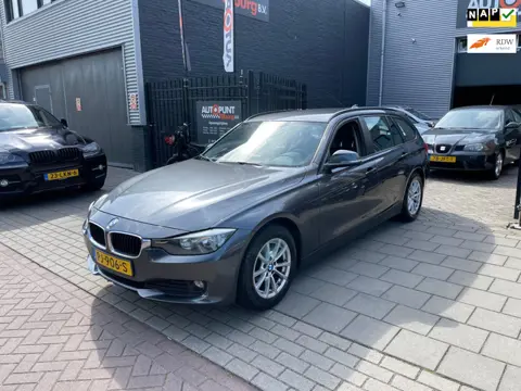BMW 3-serie Touring 316d High Executive Navi Airco PDC NAP APK