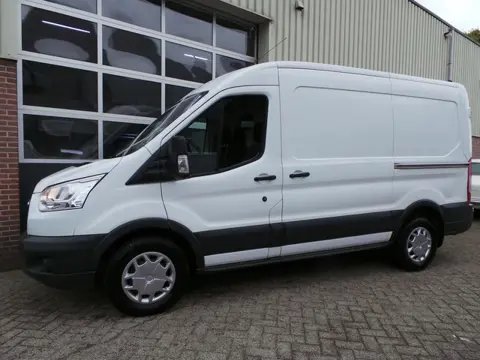 Ford Transit 350 2.0 TDCI 131pk L2H2 Trend Airco,Cruise,Navi,Canera,Pdc,3 pers,Trekh 2 schuifdeuren