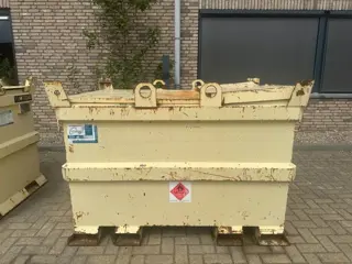 Tolsma Kiwa IBC 1150 liter Dieseltank Milieutank (bj 2007)