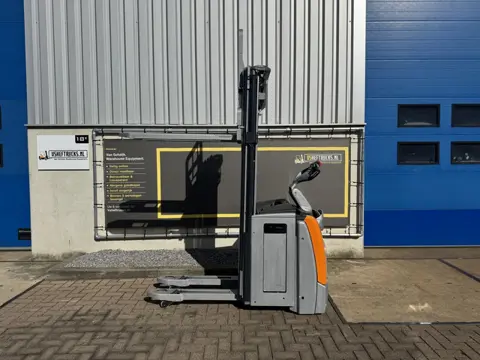 VS-22359 Elektrische triplex stapelaar Still 5316mm initiele lift