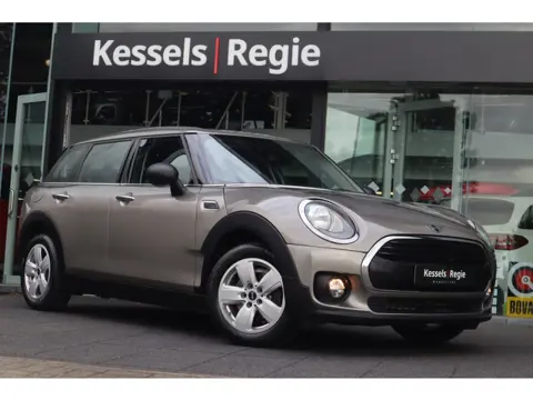 MINI Clubman 1.5 One Business Navi BT PDC (bj 2017)