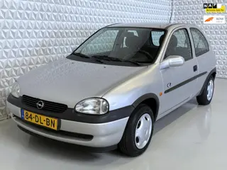 Opel Corsa 1.2i-16V Strada Cool Airco * LASWERK * / 162.000km (1999)