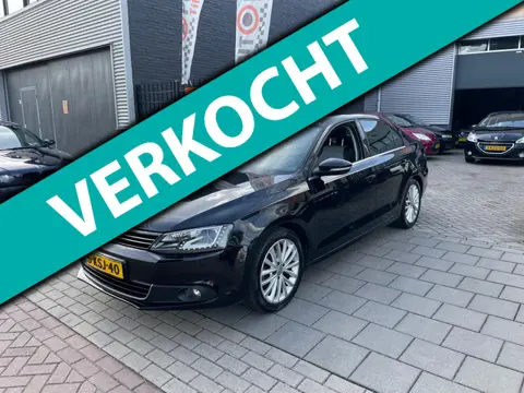 Volkswagen Jetta 1.4 TSI Highline DSG 2e Eigenaar! Trekhaak Airco NAP APK