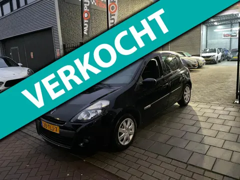 Renault Clio 1.5 dCi Collection 1e Eigenaar! Trekhaak Navi Airco NAP APK