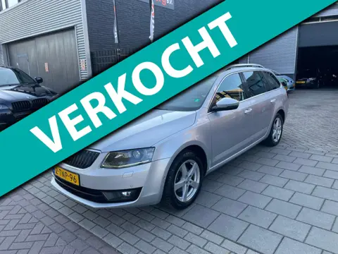 Skoda Octavia Combi 1.2 TSI Greentech Elegance Businessline Pano Airco NAP APK