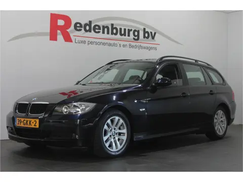 BMW 3 Serie Touring 318i Business Line - Airco / Cruise / Navi