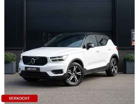 Volvo XC40 2.0 T4 AWD R-Design | Pano | Memory | Leder | Harman Kardon | Adapt Demping | Virtual | A