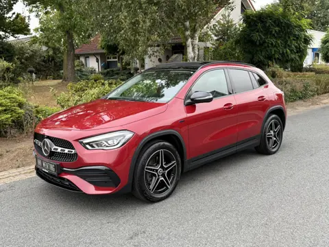 Mercedes-Benz GLA-klasse 250e AMG 218PK Pano•Trekhaak