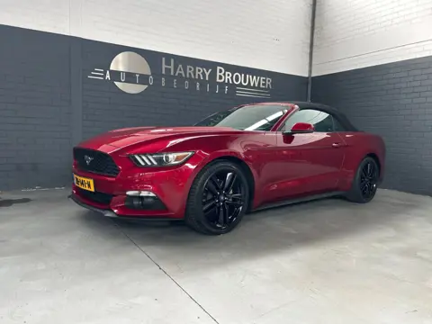 Ford Mustang Convertible 2.3 automaat, 315 PK, zeer mooie staat auto.
