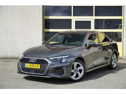 Audi A3 Limousine 35 TFSI 150PK! Automaat S-Edition S-Line BJ2021 Lmv 17" | Led V+A | Pdc | Navi | D