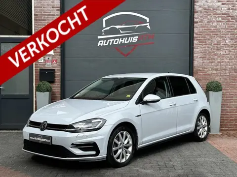 Volkswagen Golf 1.5 TSI 150pk R-line Dsg Acc Led Stoelvw Trekhaak Navi Climatr