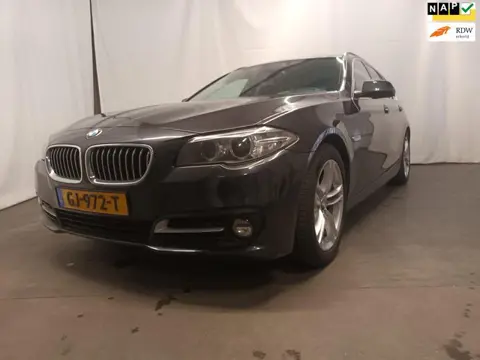 BMW 5-serie Touring 520d High Executive - Leer - Pano Dak - Cruise Controle - 6 maanden garantie