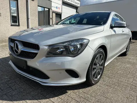 Mercedes-Benz CLA-Klasse 200 D - SHOOTING BRAKE + STANDKLIMA + NAVI