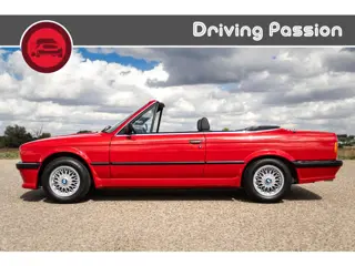 BMW 3-serie Cabrio 320i E30 | Rood | Soft Top | Uniek