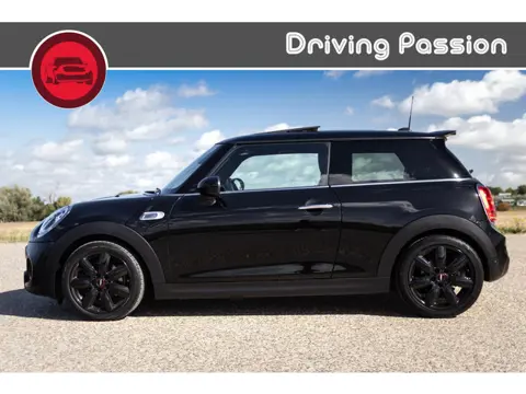 Mini Mini 2.0 Cooper S F56 | Pano | H/K | Leder | Head-Up | DAB