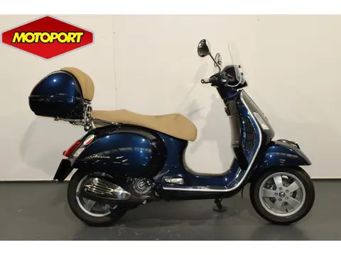 Vespa GTS 250 IE (bj 2011)