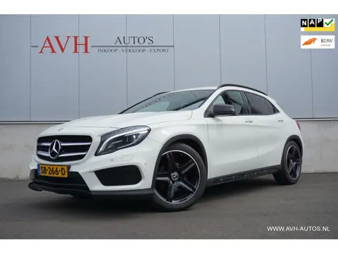 Mercedes-Benz GLA-klasse 180 Business Solution AMG