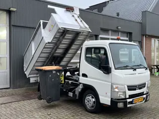 Mitsubishi Canter 3S13 3.0 Automaat Veegvuilkipper zijlader voor containers Airco Werkverlichting Ki