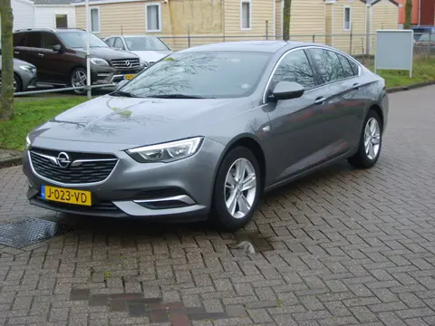 Opel Insignia Grand Sport 1.5 Turbo Business Executive Schuifdak