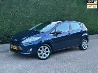 Ford Fiesta 1.25 Titanium /AIRCO/PDC/CRUISE/VELGEN/RIJDTSUPER/