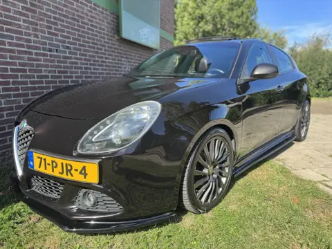Alfa Romeo Giulietta 2.0 JTDm Dist*2011*Clima|Cruise|Open-d|Lmv