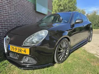 Alfa Romeo Giulietta 2.0 JTDm Dist*2011*Clima|Cruise|Open-d|Lmv
