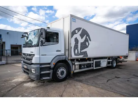 Mercedes-Benz AXOR 1829-MP3+ CARRIER (bj 2013)