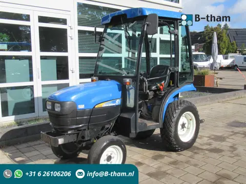 New Holland TC21D 4WD 4x4 Cabine Verwarming (bj 2007)